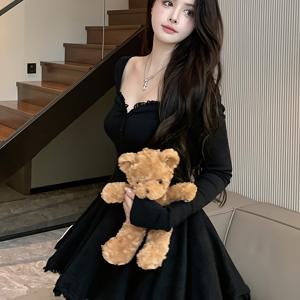순수하고 섹시한 레이스 원피스 여성용 2024년 가을 신상 스타일 슬림 웨이스트 주름 A라인 스커트