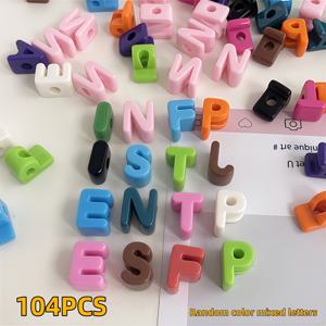 104개 대형 아크릴 비즈, 7가지 색상 장식 비즈, 랜덤 혼합 레터 비즈 포함, 수제 루즈 비즈, 신발끈 아글렛, 휴대폰 체인, 키체인, 가방 장식, 주얼리 추가, 팔찌 제작에 적합