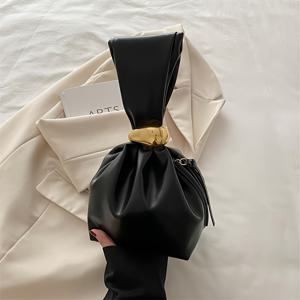 여성 빈티지 체인 이지 핸드백 - 조절 가능한 손목끈, 골드 버클, 지퍼 잠금, 튼튼한 대용량 지갑이 있는 변환형 크로스바디/숄더백