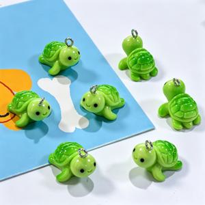 7개 그라데이션 그린 거북이 레진 펜던트, 바다 동물 펜던트, 귀걸이 목걸이 휴대폰 코드 공예 장식