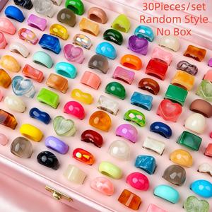 30개 세트 십대 여학생 패션 간편 광택 투명 멀티컬러 레진 반지 세트 혼합 스타일 개별 트렌디 캔디 컬러 파티 선물 데일리 주얼리 추가 랜덤 스타일, 십대용, 십대용