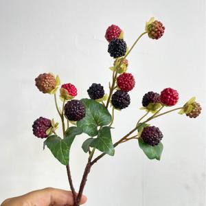인공 라즈베리 가지, 통통한 열매와 밝고 선명한 색상, 매우 사실적인 인조 과일 덩굴, 거실 부케 장식용 다용도 장식용 인공 꽃, 선물