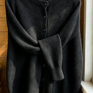 플러스 사이즈 단색 라운드 넥 버튼 가디건, 루즈핏 캐주얼 패션 활용도 높은 오픈 프론트 가디건, 부드럽고 편안한 우아한 여성용 상의