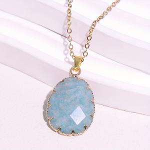 신상! 천연 스톤 & 로도나이트 오벌 거스 에그 펜던트 목걸이. 소중한 사람에게 선물하기에 완벽한 패셔너블 커플 액세서리