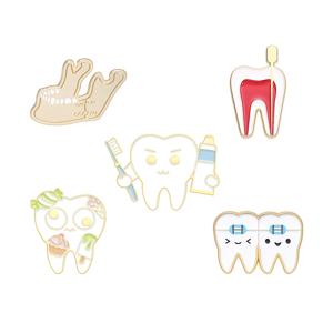5개입 치과 의사, 간호사, , 메탈 배지, 에나멜 핀, 합금 드립 오일 브로치, 옷, 백팩 장식, 선물용으로 친구에게 이상적인 선택