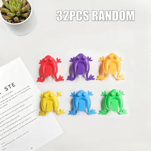 그녀/그를 위한 선물 32개입 미니 점핑 개구리 튀는 장난감, 어린이 파티 답례품, 교실 상품, 피젯 장난감 대량 구매, 다양한 아이템 파티 팩, 교실용 보물 상자 장난감, 어린이용 피냐타 속 채우개 파티 답례품, 어린이 장난감 할로윈 크리스마스