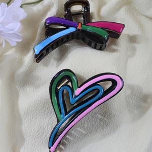 2개 도파민 대비 하트 드립 글레이즈 헤어 클립, 광택 미끄럼 방지, 가벼운 대형 사이즈, 머리 뒷면 전체 모양 조절, 여름 데일리, 통근 및 데이트에 적합, 인플루언서 사진 올매치, 여성용 헤어 액세서리