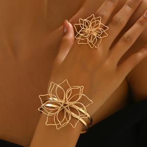 2pcs Women's Jewelry Set, Spring/summer Style, Vintage Elegant Openwork Flower Bangle and Ring, Daily Wear or Gift Acssory