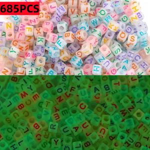 685개 혼합 글자 3D 사각형 6mm 아크릴 루스 비즈, 주얼리 제작 용품, 비즈 & 비즈 모음, 목걸이 제작용 스페이서 비즈, 공예 비즈 장식
