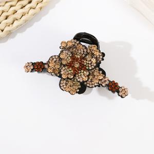 여성용 헤어 액세서리 발렌타인데이 라인스톤 장미 인조꽃 헤어 집게 1개, 일상복용 및 친구를 위한 휴일 선물용으로 적합. 조명 문제로 인해 라인스톤 색상은 랜덤입니다