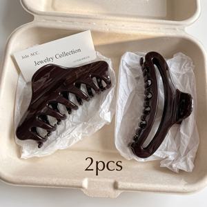 2개 여성용 헤어핀, 광택 있는 갈색 헤어핀 한 개, 우아하고 분위기 있는 패턴 디자인, 긁힘 방지에 효과적인 매끄럽고 밝은 표면, 모든 종류의 헤어스타일에 적합, 쇼핑 및 데이트 등 일상 사용