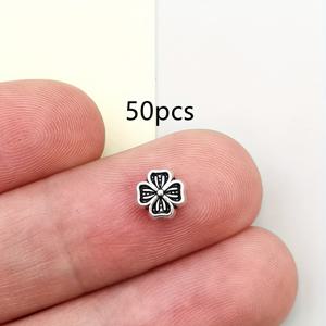 50개 4잎 클로버 모양 작은 구멍 비즈 참, 스페이서 비즈, 6X4mm, 스타일 패션 주얼리 추가, 핸드메이드 귀걸이 팔찌 목걸이 추가, 의류 가방 키체인 추가