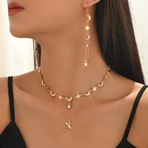 별과 펜던트가 있는 다층 체인과 태슬 귀걸이가 포함된 투피스 세트입니다. 일상복, 파티, 그리고 휴일 선물로 완벽합니다.