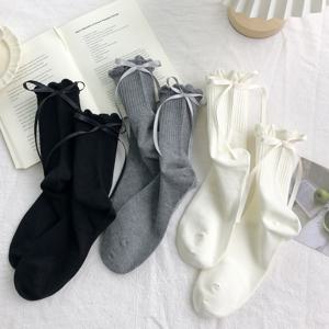 봄 여름 패션 트렌드 단색 미디엄 튜브 양말 3켤레, 리본 장식 포함, 귀여운 러플 장식 가장자리 양말, 치마와 함께 신기 좋은 데일리 심플하고 편안한 미디엄 튜브 양말