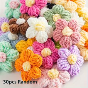 30개 랜덤 크로셰 스티커 - 수제 니트 꽃, 여러 색상, DIY 헤어 액세서리, 의류, 액세서리, 수공예품, 헤어밴드, 모자, 의류 액세서리, 웨딩 용품, 홈 데코용, 할로윈, 크리스마스용