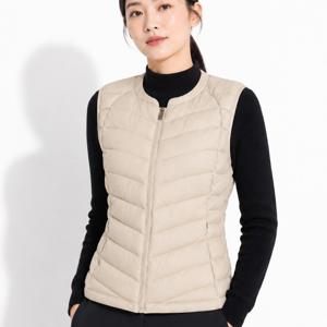 여성 부드러운 슬림라인 따뜻한데 가벼운 경량 패딩 조끼 페더리피치(W6WV10)