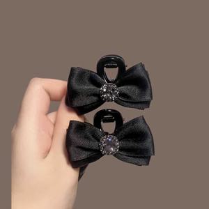 2개입 신상 리본 라인스톤 소형 헤어 클립 고급 리본 라이트 럭셔리 간편 리본 소형 헤어 클립 정교한 리뉴얼 사계절 여성용 반 매듭 헤어 이마 옆머리 클립 앞머리 클립 헤어핀 헤어 장식
