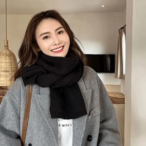 여성용 단색 넥 스카프, 심플한 패브릭 라벨이 있는 편안하고 두껍고 따뜻한 스카프, 패셔너블한 다기능 액세서리, 일상복, 사무실, 여행, 야외 및 휴일 선물용으로 적합