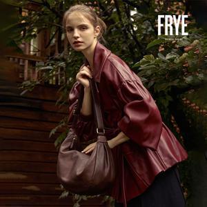 [FRYE]프라이 24FW 이태리 직수입 하프문 숄더백