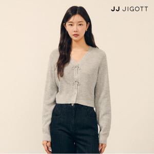 (JJ지고트) 리본 브로치 브이넥 크롭 가디건 GPAP1CD151