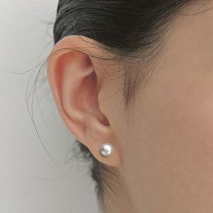 [바이이에르] H에디션 실버(W) 화이트 진주 귀걸이 8mm BH6E49640W9XXX