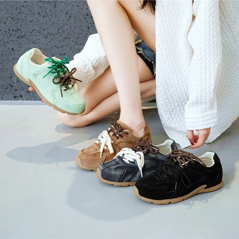 AIYUQI 여성 운동화 새로운 정품 가죽 레트로 독일 훈련 신발 여성 겨울 벨벳 모피 플랫 캐주얼 신발 여성