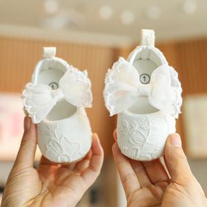 귀여운 흰색 레이스 아기 소녀 공주 신발 아기 모카신 Moccs 신발 활 프린지 고무 밑창 미끄럼 방지 신발 유아용 신발