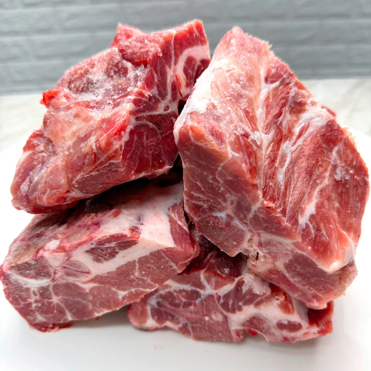 [바라던] 살코기 가득 감자탕/뼈찜용 돼지 목뼈(Pork Bone) 1kg x 1팩