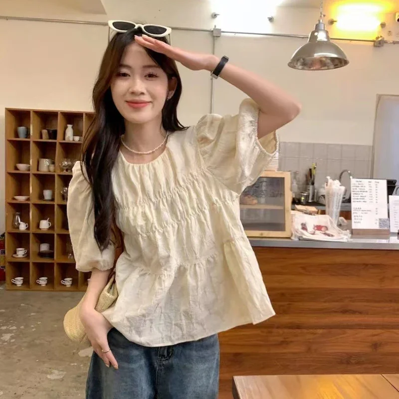 여성 블라우스 여름 짧은 소매 퍼프 슬리브 작은 Pleated 느슨한 짧은 세련된 셔츠 탑 의류와 여성을위한