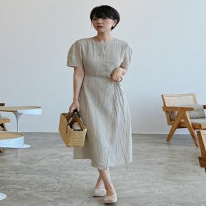[앳코너] [[24SS]] AEDR4B404I2 라운드넥 랩 에이라인 원피스 베이지
