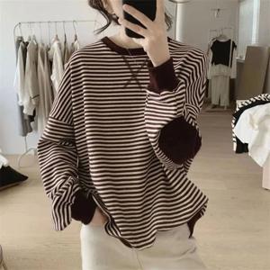 150kg까지 날씬해보이는 여성 라운드 스트라이프 클래식 배색 맨투맨 긴팔 티 가을 겨울 빅사이즈 루즈핏