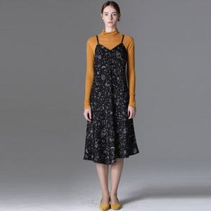 [쉬즈미스]일러스트 뷔스티에 원피스  (택가격 218000원)