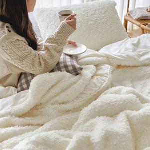 [바자르]몽글뮤트 30mm 양털 극세사 차렵이불(Q)