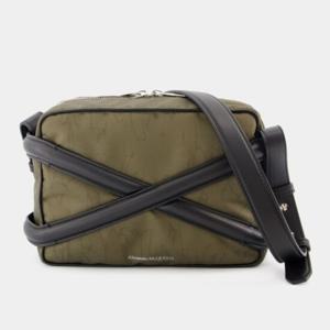 알렉산더맥퀸 하네스 나일론 숄더백 7262921AAQ02670 KHAKI/BLA
