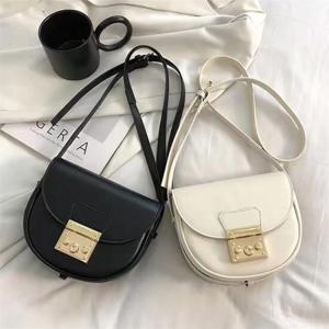 [라일리] Rly 케이라 포인트 여성 버클 미니 크로스백 hbe212