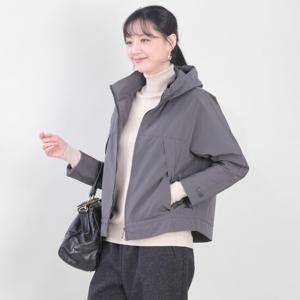 애비뉴투지 엄마옷 하이넥 지퍼 경량 솜 봄 가을 숏 점퍼 J12419