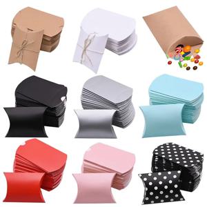10Pcs 베개 사탕 상자 크래프트 종이 크리스마스 선물 포장 상자 사탕 가방 결혼식 호의 생일 파티 장식