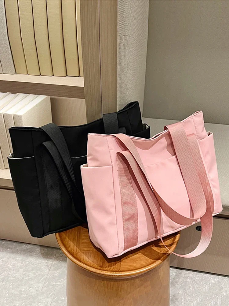 여성용 대용량 숄더백, 여러 개의 포켓이 있는 내구성이 뛰어난 나일론 캐주얼 백, 경량 여행용 토트백