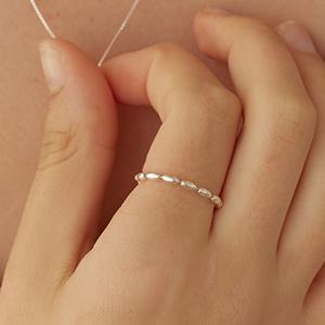 [진주 귀걸이 기프트] Oval ball chain ring