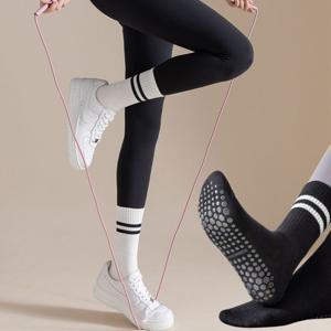 4켤레 카라엘 논슬립 필라테스양말 요가양말 스포츠 미끄럼방지 에어로빅 발레 사이클 홈트 면양말 어르신
