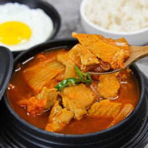 5팩+1팩 국내산 돼지고기 묵은지 김치찌개 한우사골 냉동 간편식 340g