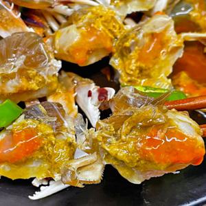 삼점게장  알을품은 삼점 암꽃게장 간장게장 2kg  8~10미