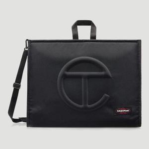 25 FW 이스트팩 x 텔파 남성 쇼퍼 컨버터블 라지 토트백 블랙 EK0A5BBGS061