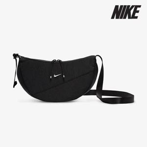 [세일] 나이키 가방 /A23- HQ4370-010 / AURA CRESCENT CROSSBODY 아우라 크레센트 크로스바디 백(4L)