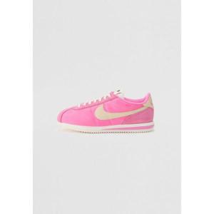 Nike 나이키 스포츠웨어 코르테즈 SE - 트레이너 장난기 있는 핑크/모래빛/