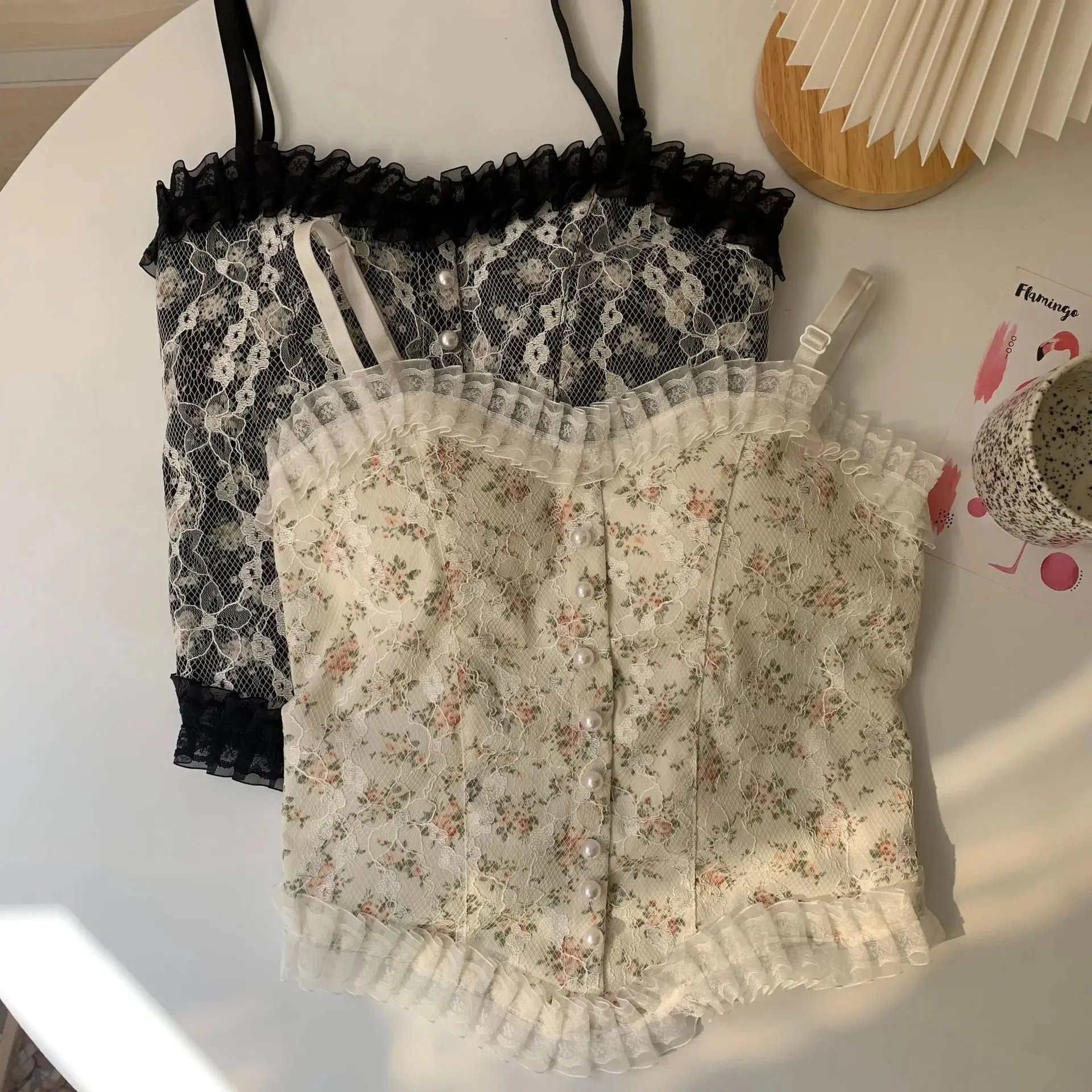 1PC 여성 캐미솔 여름 프렌치 레이스 꽃 프릴 가슴 패드가있는 스틸 링 없음 소녀 Bottoming Shirt Tank Top
