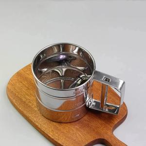 베이킹 파우더 설탕 주방 베이킹 도구에 대한 핸드 프레스 파인 메쉬와 1PC 스테인레스 스틸 밀가루 체 체