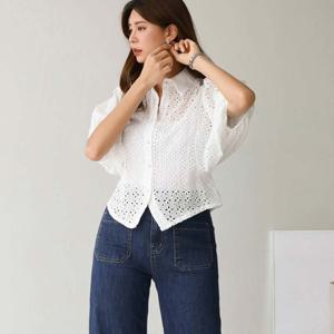 펀칭 뒷끈 레이스 블라우스 #49547