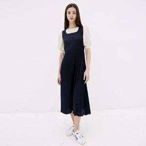 yoyoyoy여성[최초가 144,000원] 스퀘어넥 A라인 원피스 블랙_AJ06WNPOP03