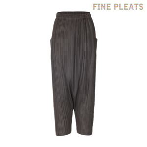 [FINE PLEATS] 피네 플리츠 배기팬츠 원 브라운